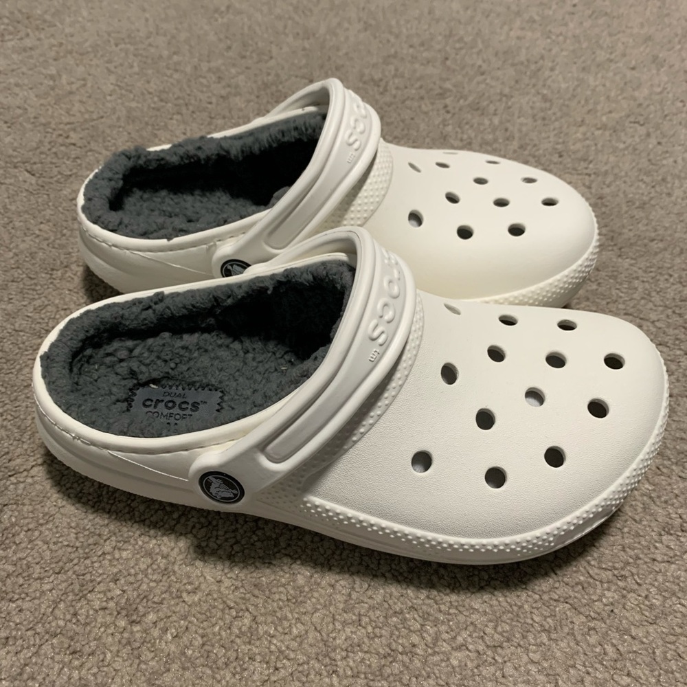 CROCS White Fleece-Lined Slippers